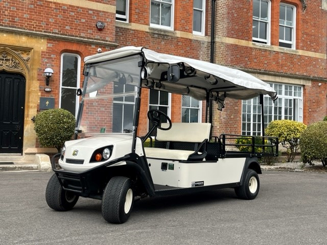 Secondhand Cushman Shuttle 2 for sale